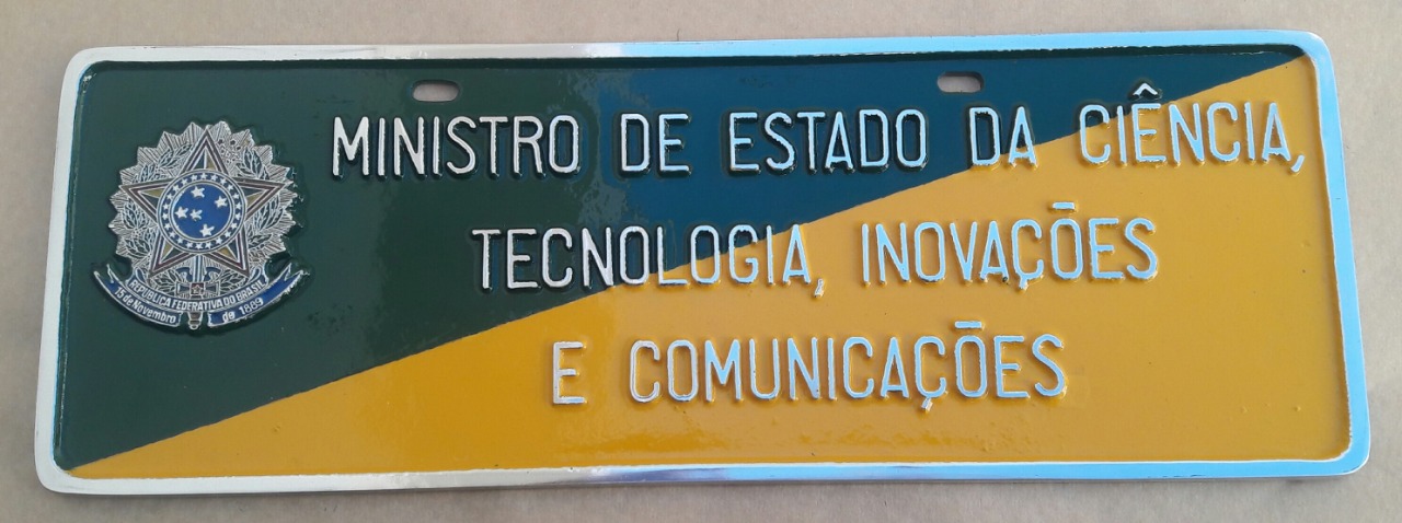 PLACA DE CARRO OFICIAL EM ALUMNIO FUNDIDO